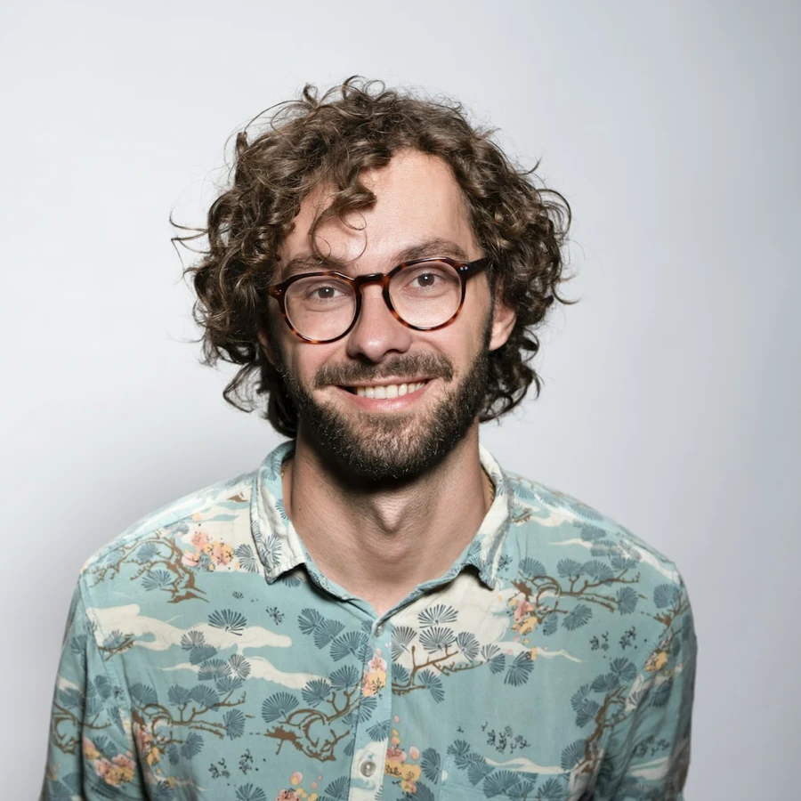 Redaktionelles Porträt von Jonas Keller